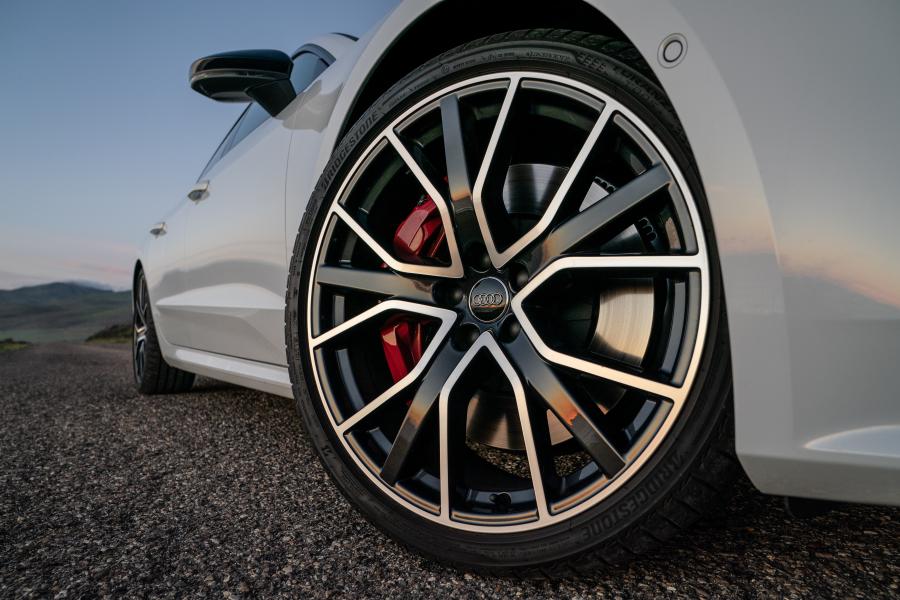 Колеса Audi S7 Sportback TFSI 2019 года  (NA) (фото 12 из 24)